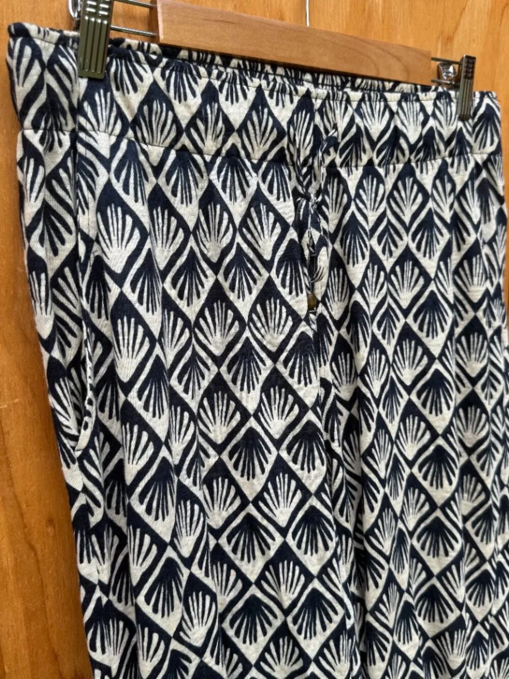 C&C California 100% Linen 2-Piece Set | Black & Cream Geometric Shell Print | Si